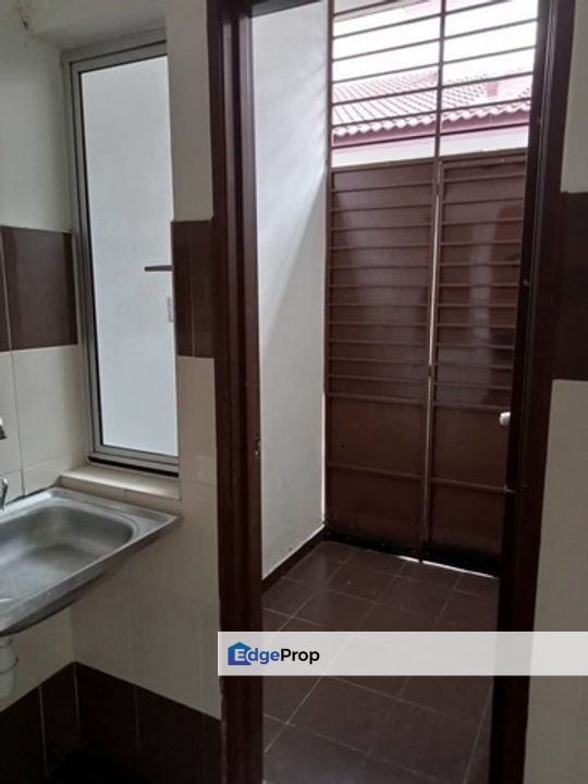 FACING PLAYGROUND Taman Desa Salak Impian Bandar Baru Salak Tinggi, Selangor, Sepang