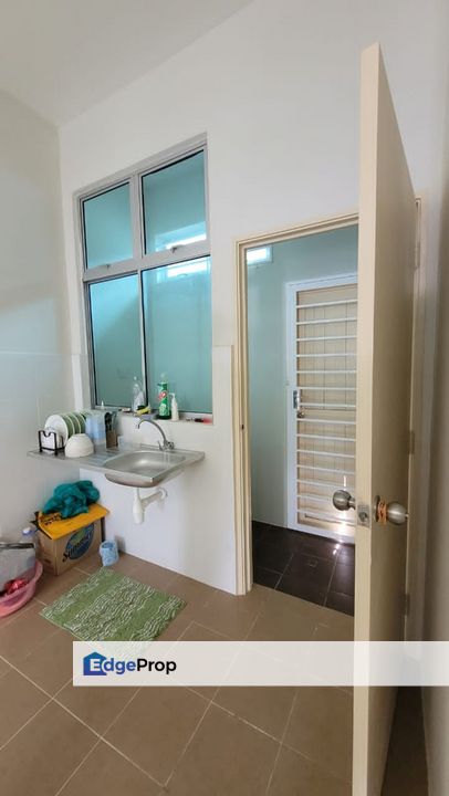 FACING OPEN RESIDENSI PRIMA PULAU SEBANG UNTUK DISEWA ALOR GAJAH MELAKA, Melaka, Alor Gajah