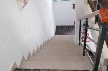 Taman Muzaffar Heights