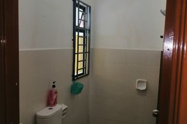 Taman Muzaffar Heights