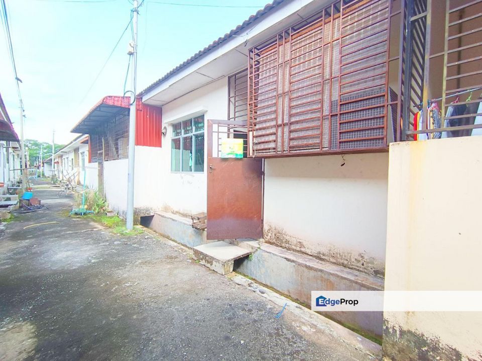 4 BEDROOMS 1 Storey Terrace Taman Samarinda Alor Gajah Melaka, Melaka, Alor Gajah