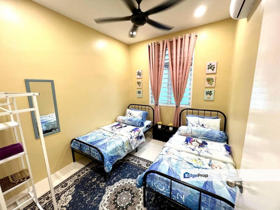 BUNGALOW SIAP SWIMMING POOL UNTUK DIJUAL DI TAMAN KRUBONG PERDANA, Melaka, Durian Tunggal