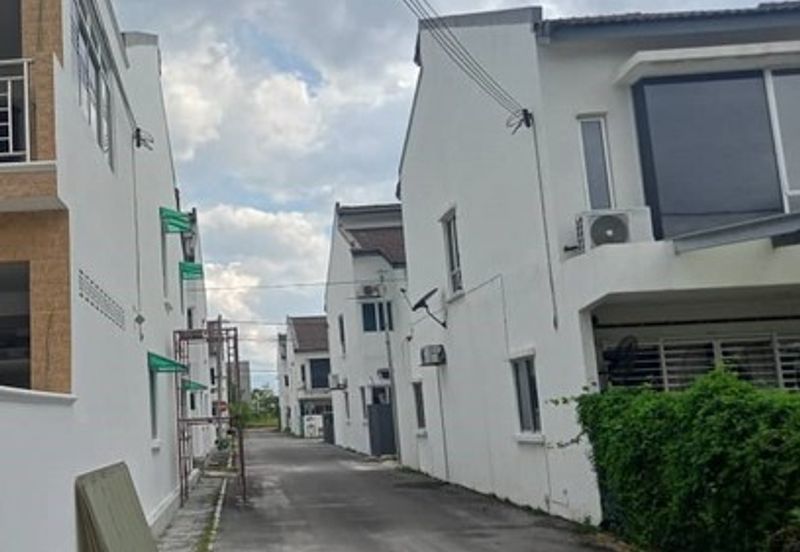 Endlot Taman Alam Sutera Aquila Puncak Alam Selangor