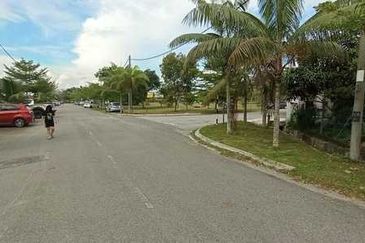 Endlot Taman Alam Sutera Aquila Puncak Alam Selangor