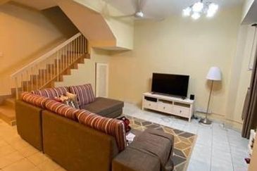 RENOVATED Double Storey Lestari Putra Seri Kembangan LEP 4