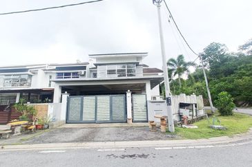 Taman Mawar, Bandar Baru Salak Tinggi