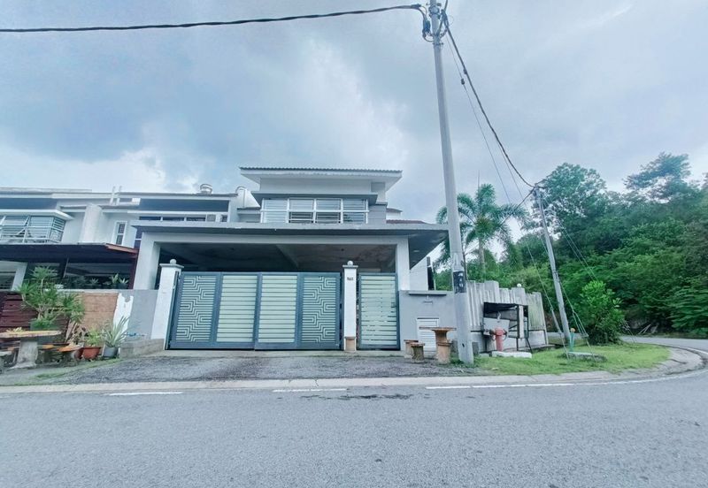 Taman Mawar, Bandar Baru Salak Tinggi