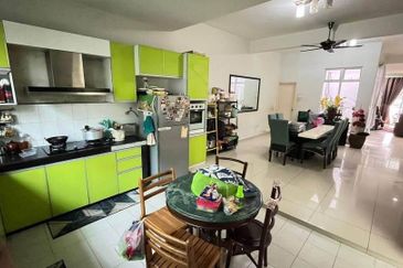 RENOVATED FURNISHED 2 Storey Taman Melaka Perdana Ayer Keroh