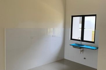 Monet Lily @ Sunsuria City