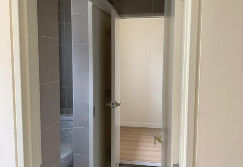 Monet Lily @ Sunsuria City