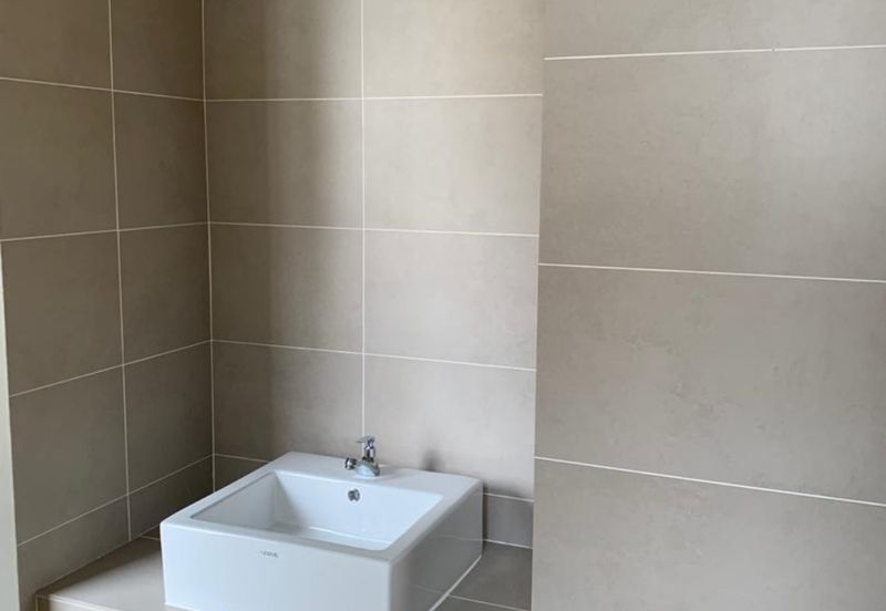 Monet Lily @ Sunsuria City