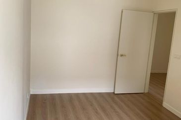 Monet Lily @ Sunsuria City