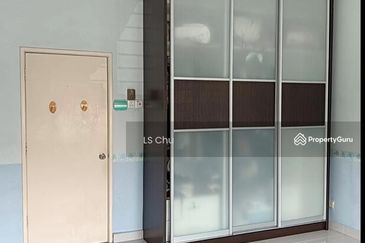 Jalan Anggerik Doritis 31/143