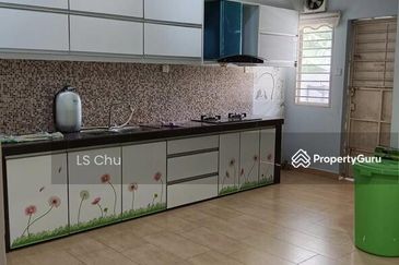 Jalan Anggerik Doritis 31/143