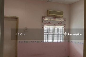 Jalan Anggerik Doritis 31/143