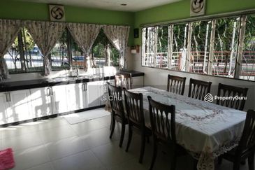 Jalan Anggerik Doritis 31/143