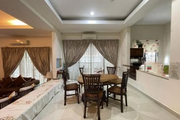 Jelutong Heights