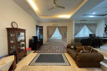 Jelutong Heights