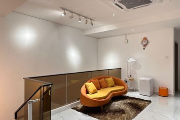 Avenue 2, Lake Valley