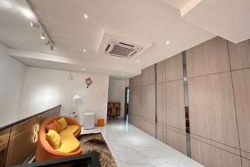 Avenue 2, Lake Valley