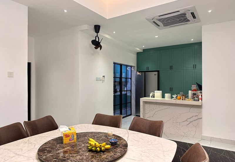 Avenue 2, Lake Valley