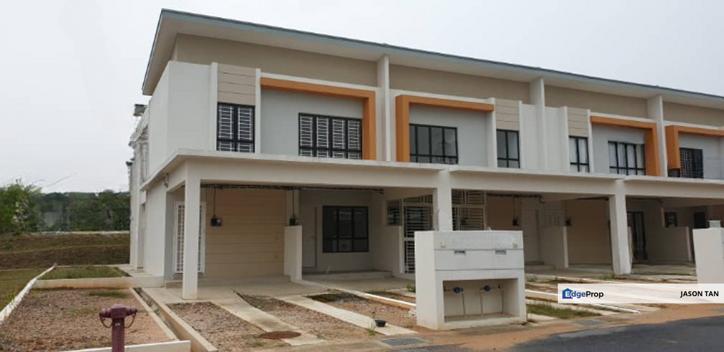 CONERLOT Townhouse @ Villa Kesuma, Semenyih 🌈 UPPERUNIT EXTRALAND 5 FEET KITCHENWET&DRY 1672SF , Selangor, Semenyih
