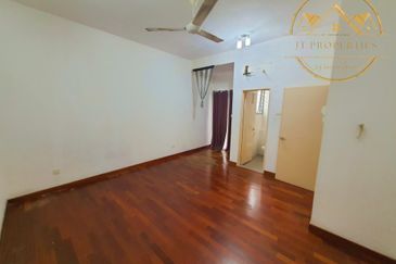 Sierra 1, Odora Parkhomes