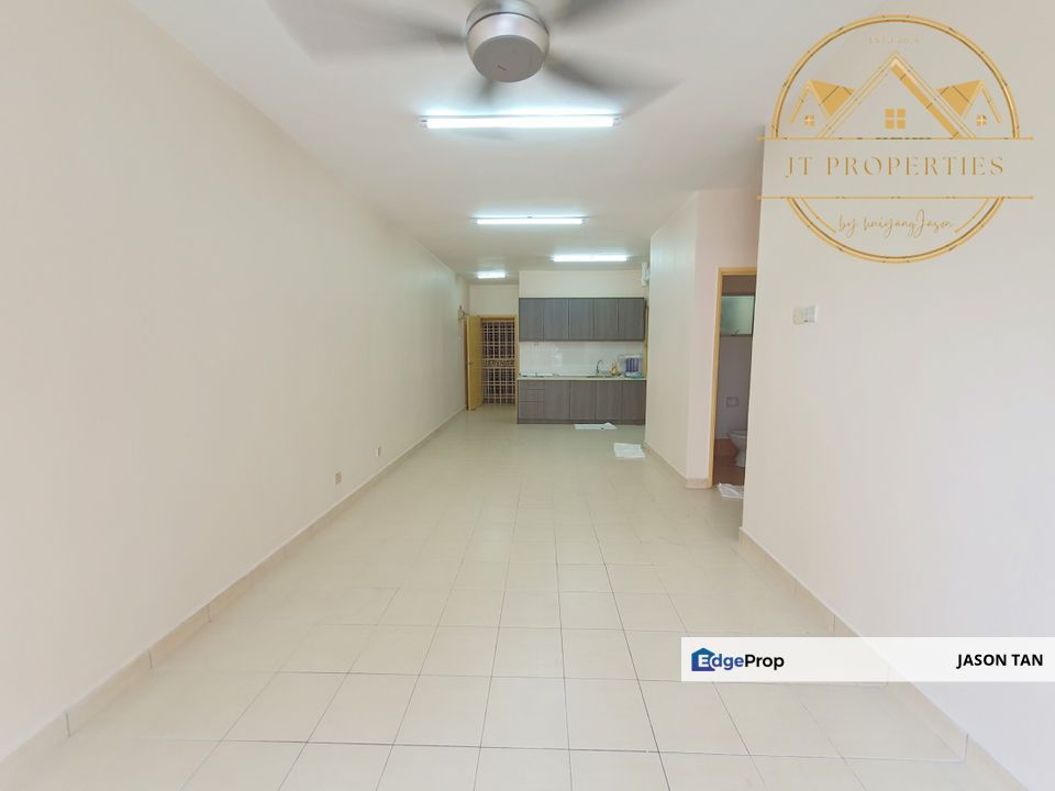 [NEWLYPAINT🌈890sf KITCHENCABINET WELLKEPT 3R2B RENO] Serdang Villa, Selangor, Seri Kembangan