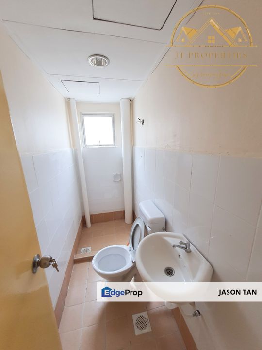 [NEWLYPAINT🌈890sf KITCHENCABINET WELLKEPT 3R2B RENO] Serdang Villa, Selangor, Seri Kembangan