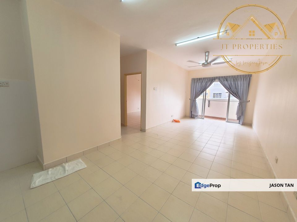 [NEWLYPAINT🌈890sf KITCHENCABINET WELLKEPT 3R2B RENO] Serdang Villa, Selangor, Seri Kembangan