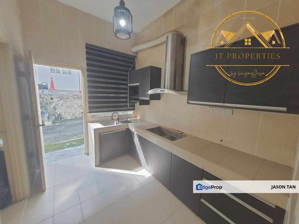 Alam Sanctuary @ Taman Alam Putra 2 Storey House [ RENOVATE 🌈 KITCHENWET&DRY 22X70 HIGHCEILING GATEDGUARD ], Selangor, Puchong South