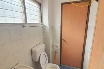 Taman Pinggiran Putra