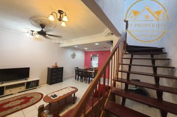 Taman Pinggiran Putra