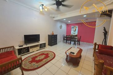 Taman Pinggiran Putra