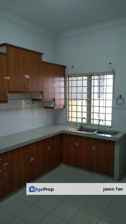 Taman Putra Permai, Seri Kembangan, Double Storey House [ SLIGHTRENO 🌈 EXTENDEDBACK KITCHEN 22X70 NEAR MRT Equine Park ], Selangor, Seri Kembangan