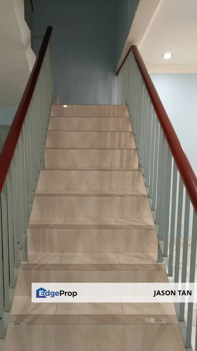 Taman Putra Permai, Seri Kembangan, Double Storey House [ SLIGHTRENO 🌈 EXTENDEDBACK KITCHEN 22X70 NEAR MRT Equine Park ], Selangor, Seri Kembangan