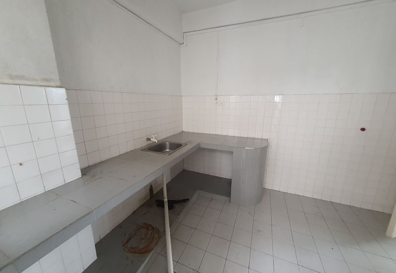 Cheras Perdana Apartment Block D, E