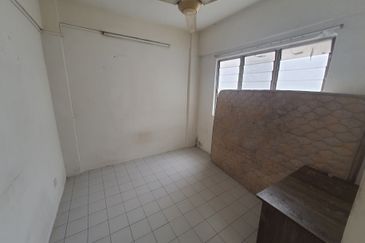 Cheras Perdana Apartment Block D, E