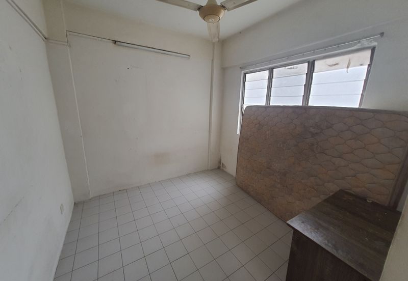 Cheras Perdana Apartment Block D, E