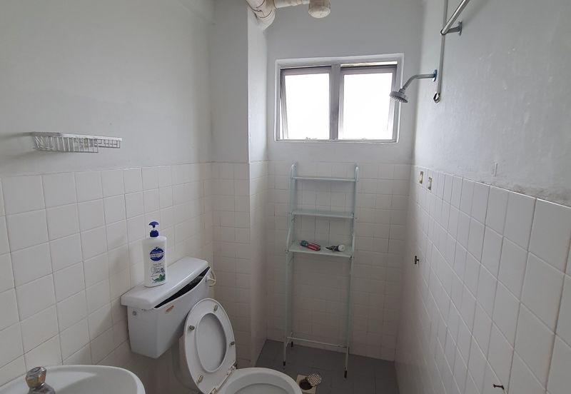 Cheras Perdana Apartment Block D, E