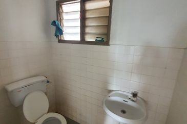 Cheras Perdana Apartment Block D, E