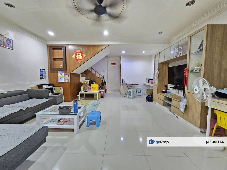 Taman Universiti Indah, 2 Storey House [ RENOVATED 🌈 FULLYEXTENDED KITCHENCABINET 18X55 ], Selangor, Seri Kembangan