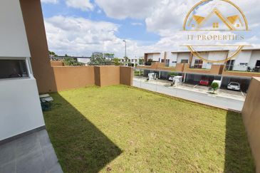 Casa Bluebell @ Cybersouth