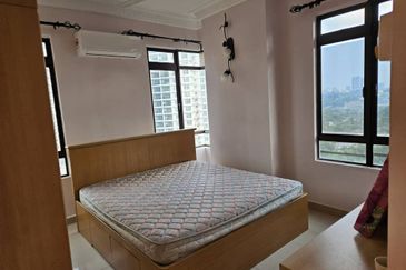 Royal Domain Sri Putramas II