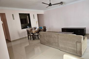 Royal Domain Sri Putramas II