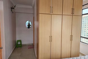 Royal Domain Sri Putramas II