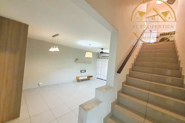 Sierra 1, Odora Parkhomes