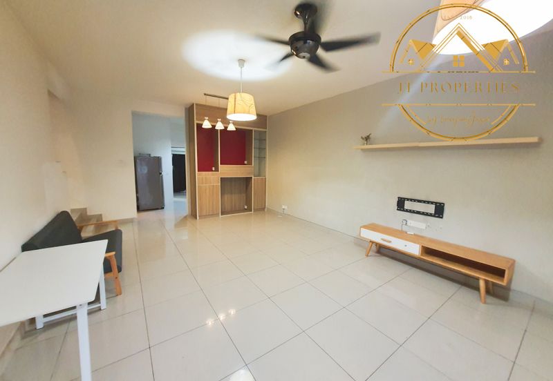 Sierra 1, Odora Parkhomes