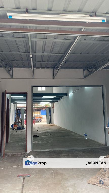 Taman Industri Puchong Permai, Puchong [ REFURBRISH 🌈 22X80 NEWLYPAINT ADDED MEZAZINEFLOOR ], Selangor, Puchong