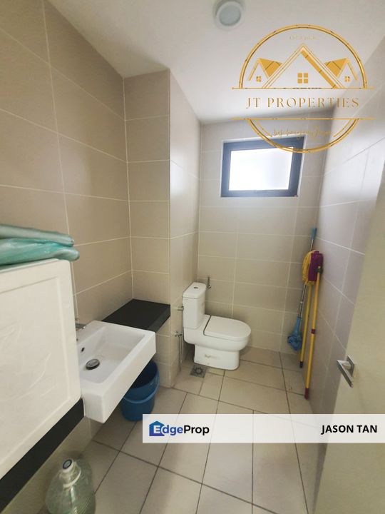 N'dira, Sierra 12 @ 16 Sierra Townhouse , Puchong South For Sale [ UPPER UNIT 🌈 SLIGHRENO 3 ROOM 4 BATH 2573SF WALKINWARDROBE NEAR MRT ], Selangor, Puchong South